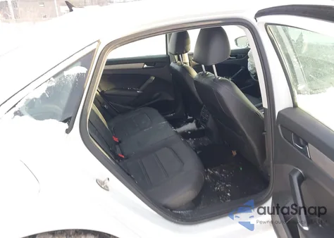 2021 Volkswagen Passat 2.0T Se z USA, uszkodzony, nr VIN 1VWSA7A30MC002453